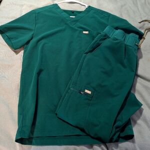 Men's Green Scrub Set